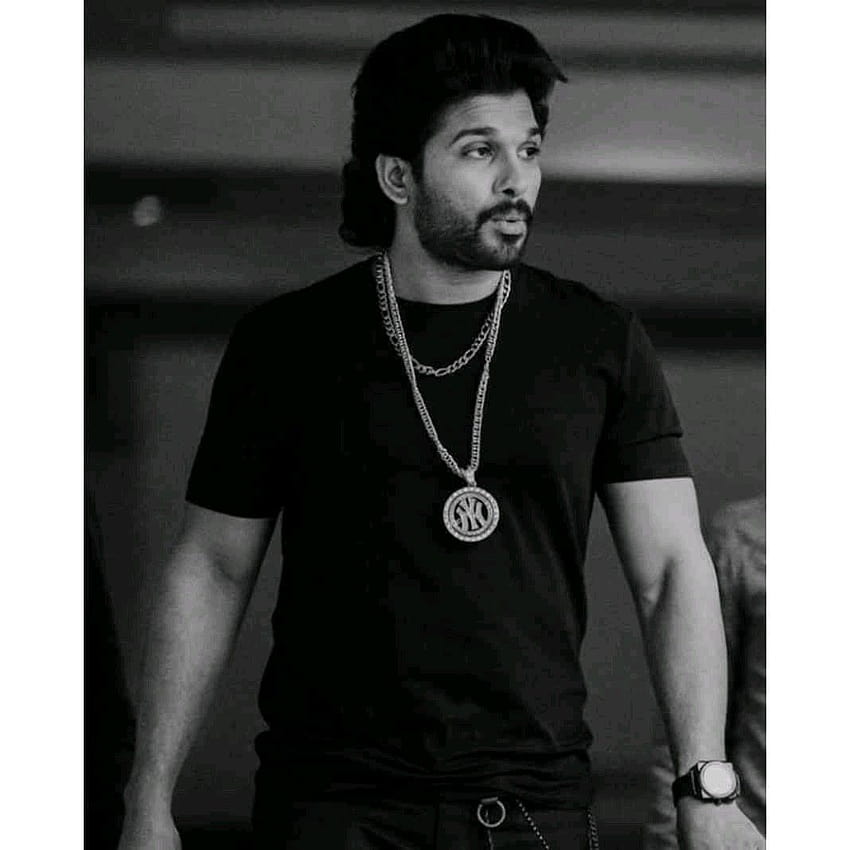 Image of Portrait of Actor Allu Arjun wearing black suit-QK333041-Picxy