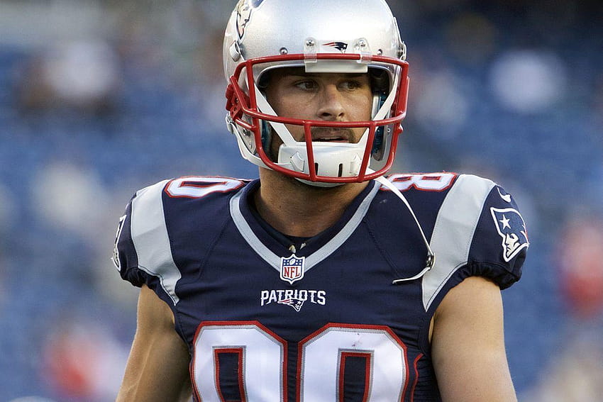 Projecting what another Danny Amendola pay cut could look like HD wallpaper