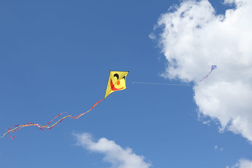 Uçurtma uçan bokeh uçuş yaz uçmak hobi spor gökyüzü oyuncak eğlence, uçurtma uçurmak HD duvar kağıdı