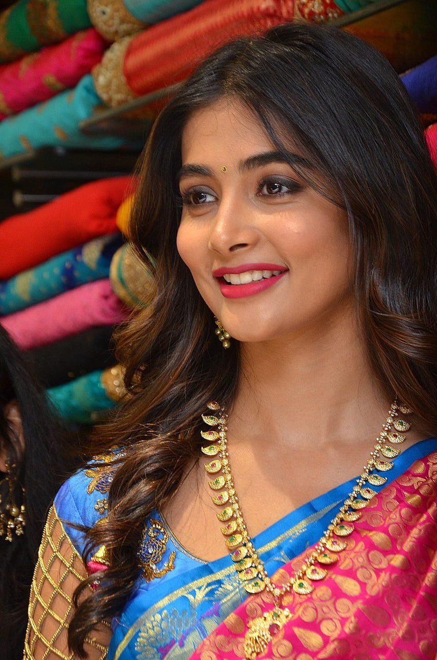 Pooja Hegde otwiera centrum handlowe Anutex Kothapet Hyderabad, pooja hegde sari Tapeta na telefon HD