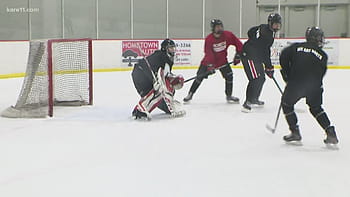 Flyers Goalie Carter Hart Takes Young Boy On Special Skate – CBS Philly HD  wallpaper