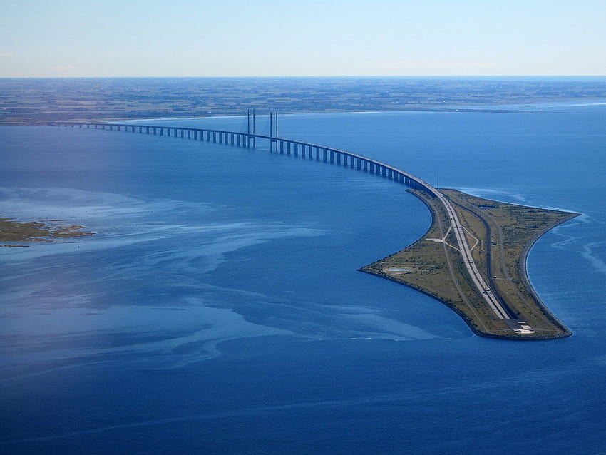 Most Øresund, który łączy Szwecję z Danią i zanurza się w morzu – RANDOM Times •, cieśnina palk Tapeta HD