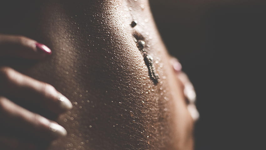 Body piercing Girls Drops Macro Belly クローズアップ 3840x2160 高画質の壁紙