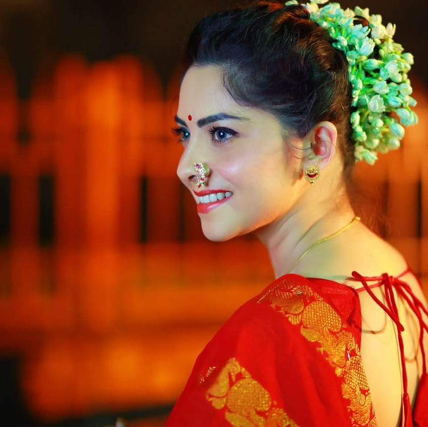 Indian Marathi Actress Sonali Kulkarni HD wallpaper