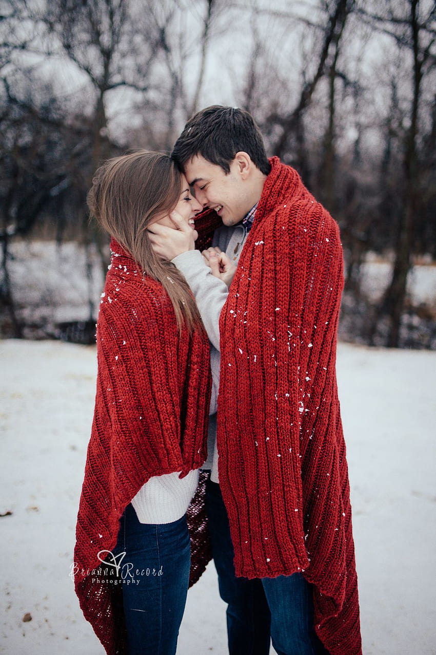 8 Christmas Couple Pics ideas, winter couple poses HD phone wallpaper