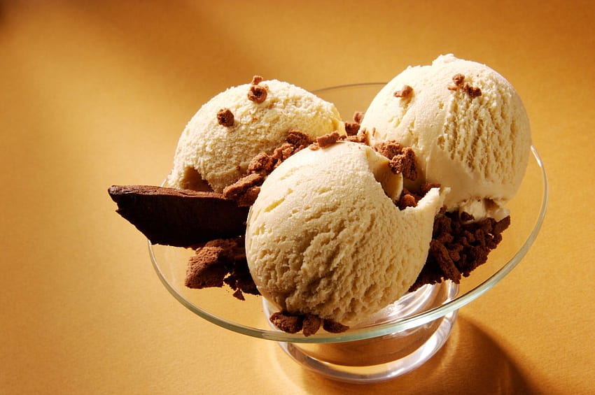 Helado de chocolate con chispas de chocolate, helado de vainilla fondo de pantalla