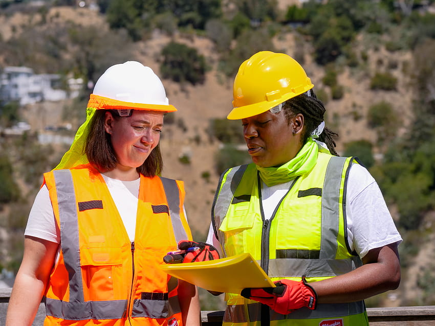 Female Engineers Wearing PPE · Stock HD wallpaper