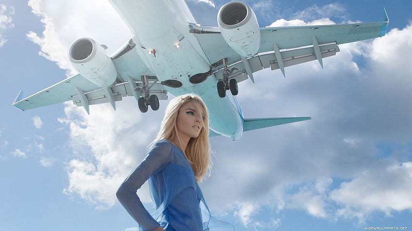 Girls and Planes and wide, women and planes HD wallpaper | Pxfuel