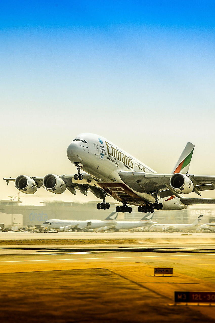 A380 ทะยานสู่ท้องฟ้า สายการบินเอมิเรตส์ วอลล์เปเปอร์โทรศัพท์ HD