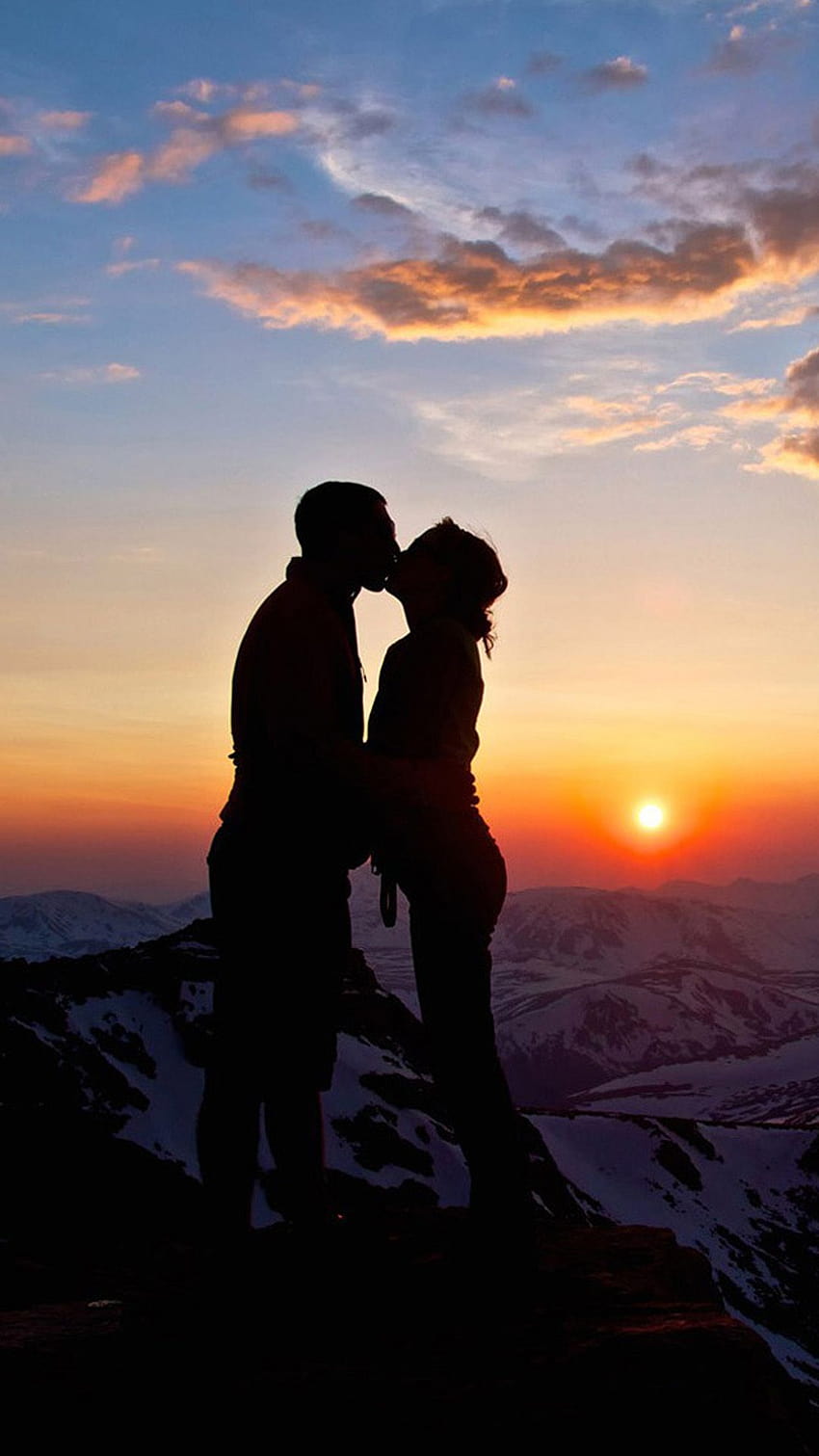 Lover Couple Sunset Snowy Mountain Top Outlines iPhone 8, couple android HD phone wallpaper