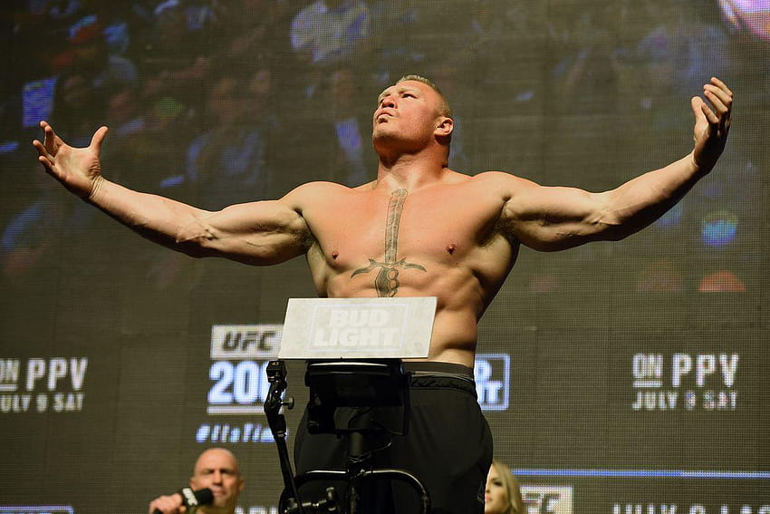 Video und : Brock Lesnars Körperbau von UFC 200 vs. früher, ufc 223 HD-Hintergrundbild