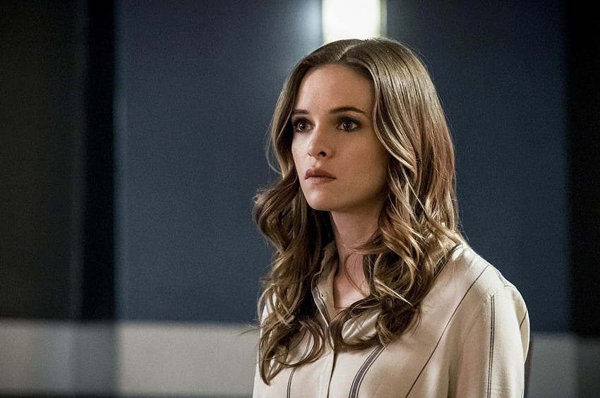 Danielle Panabaker In Caitlin Snow 1022405 [3000x2000] for your , Mobile & Tablet 高画質の壁紙