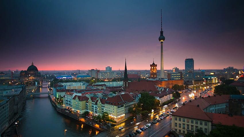 Berlin City At Night HD wallpaper