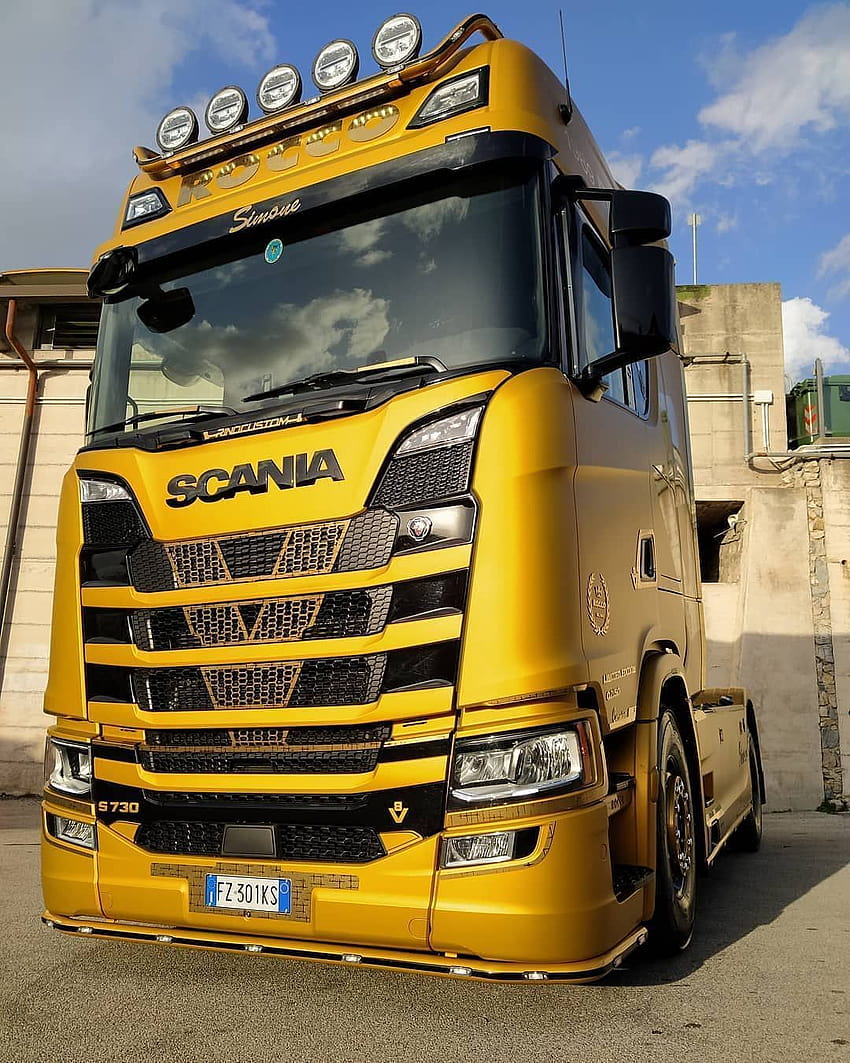 Altın Scania S730 V8 HD telefon duvar kağıdı