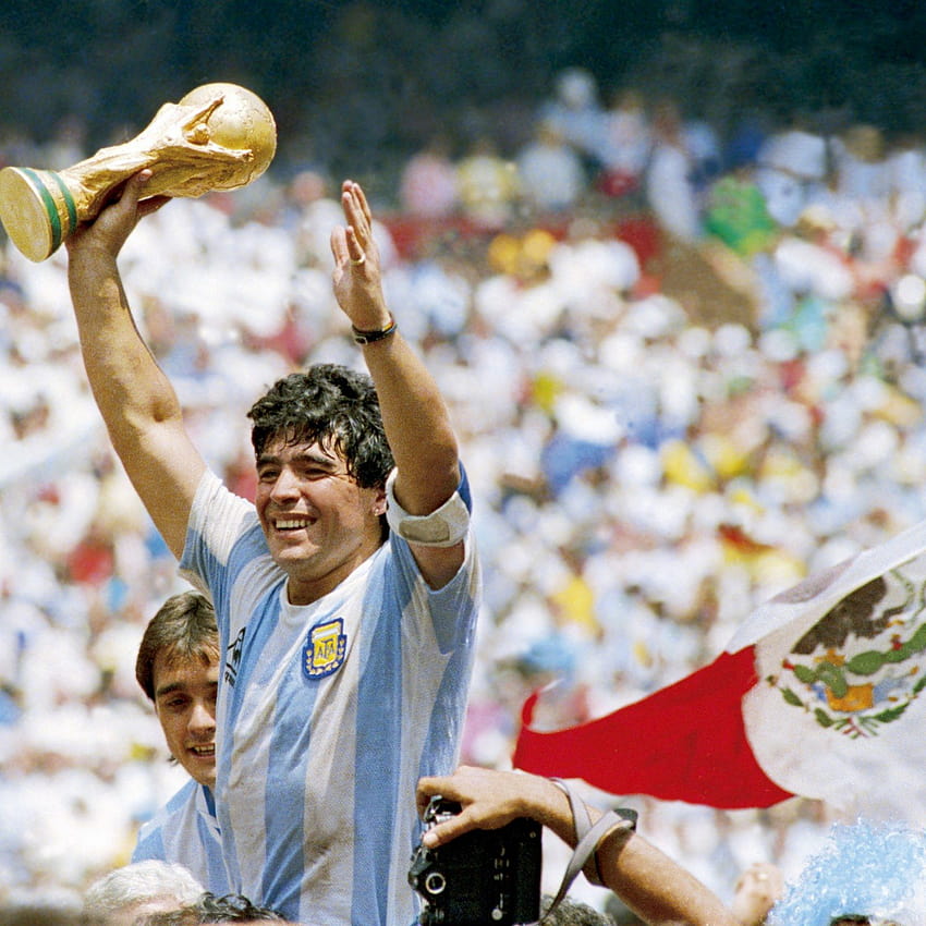Maradona's Death Sparks Hołd od Global Soccer Community i nie tylko, rip diego maradona Tapeta na telefon HD