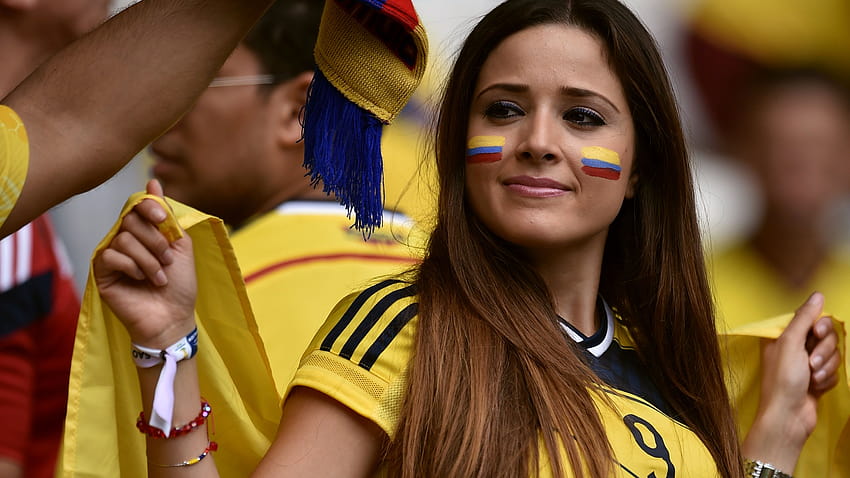 : mulheres, amarelo, Latinas, Colombianas, roupas, Carnaval, Copa do Mundo da FIFA, cor, festival, Diversão, traje 3280x1845, mulheres colombianas papel de parede HD
