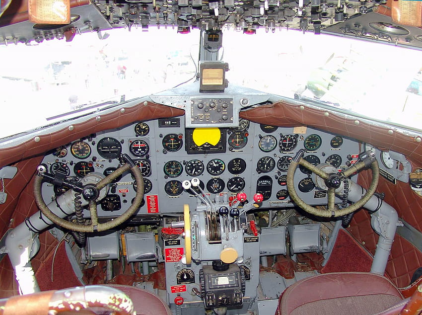 N34 Douglas Dc3 Cockpit, douglas dc 3 HD wallpaper