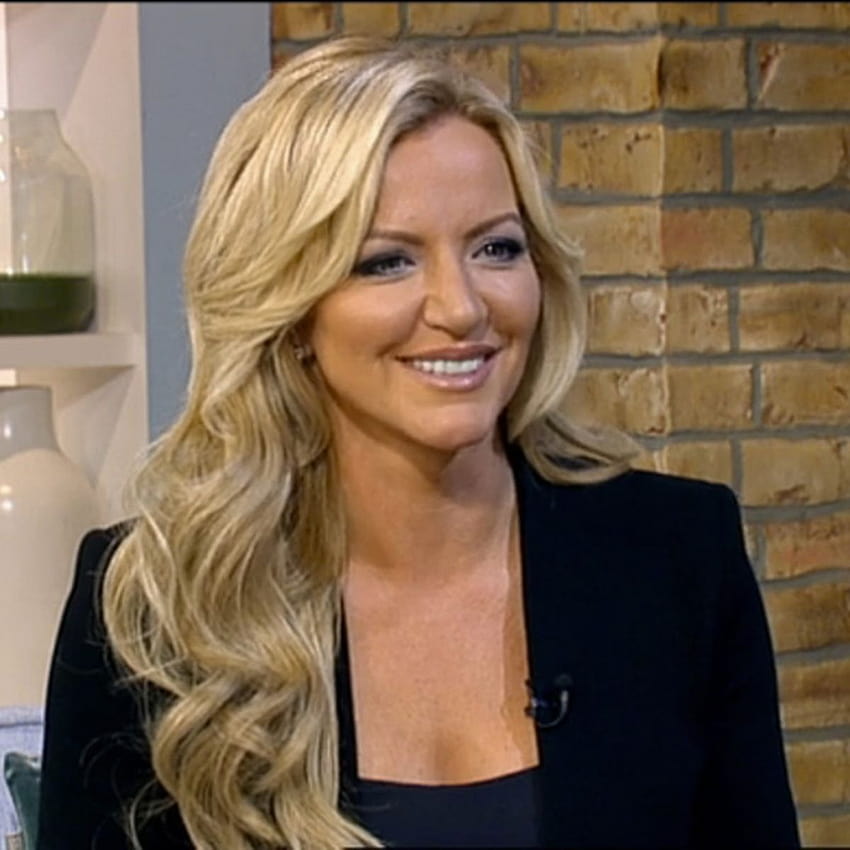 Former Ultimo tycoon Michelle Mone reveals she suffered a breakdown when her husband walked out on Christmas Day HD phone wallpaper