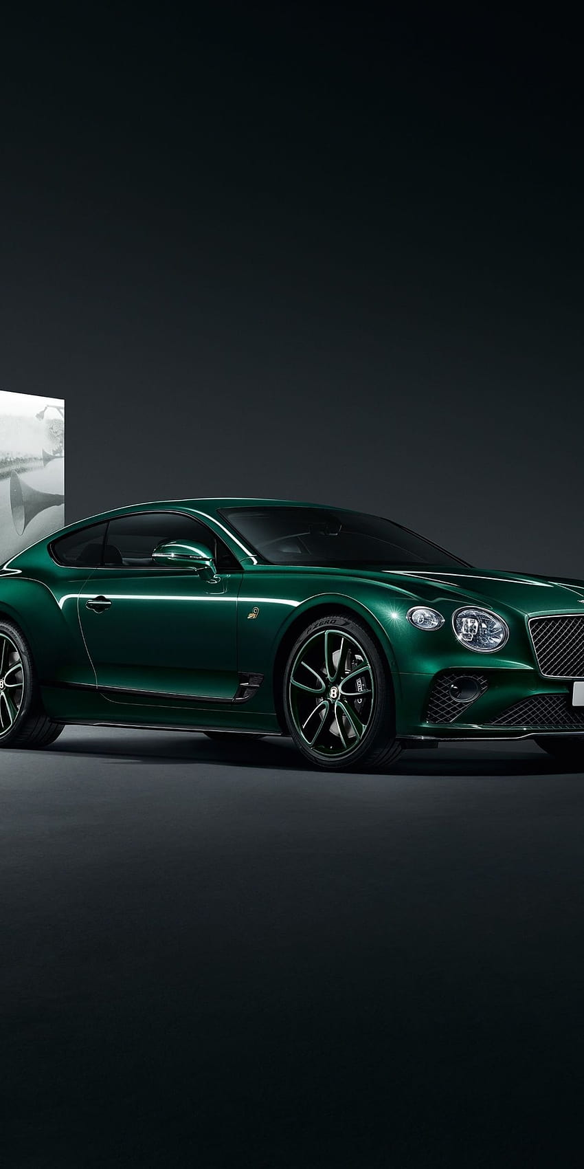 บุคคลรุ่น Green Bentley Continental GT หมายเลข 9 [1080x2160] สำหรับมือถือและแท็บเล็ต iPhone ของ Bentley วอลล์เปเปอร์โทรศัพท์ HD