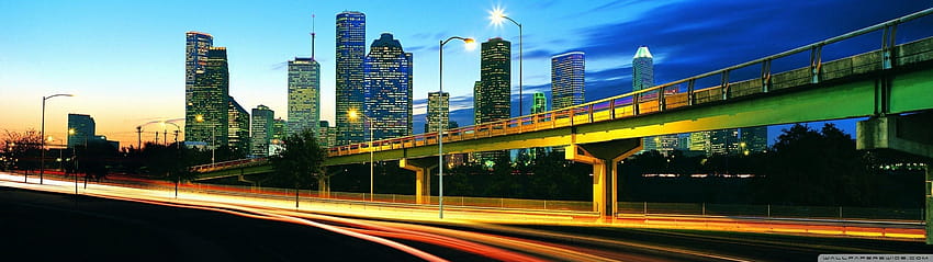 Rush Hour City Dual Monitor ワイドスクリーン、テキサス州ヒューストン 高画質の壁紙