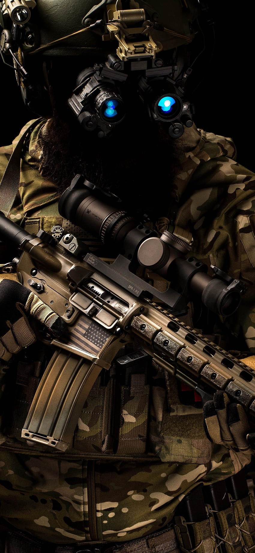 Fuerzas especiales, casco, rifle de asalto 1242x2688 iPhone XS, teléfono de fuerzas especiales fondo de pantalla del teléfono