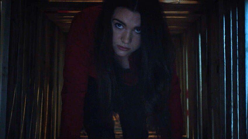 Os medos mais sombrios de Katie Stevens são explorados no clipe aterrorizante de 'Haunt', filme de Katie Stevens Haunt papel de parede HD