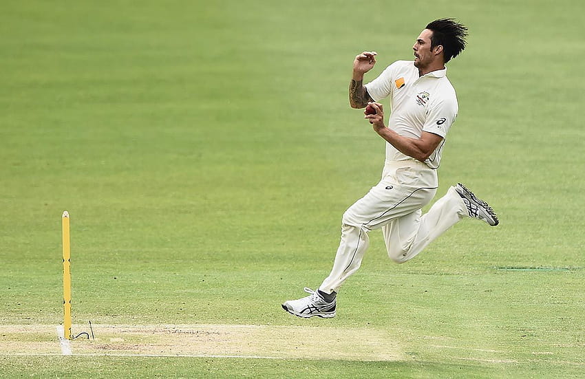 248,250 Cricket Bowler Photos & High Res Pictures - Getty Images