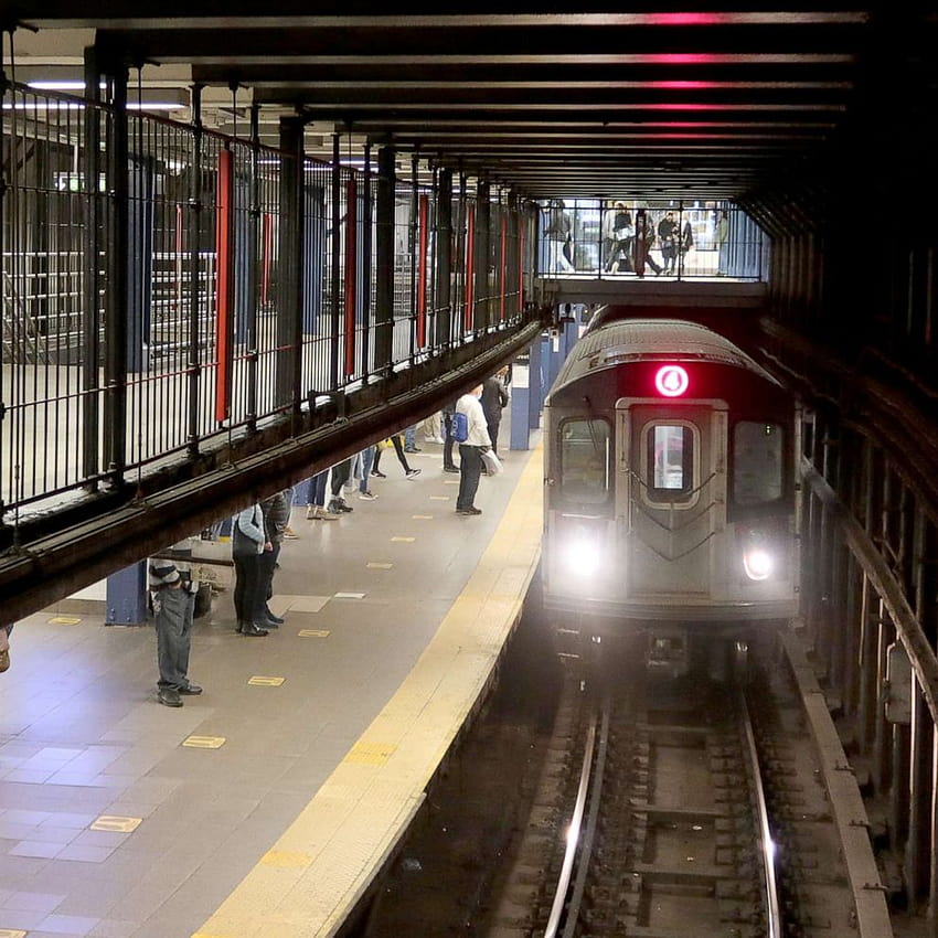 New York metrosunda iki ayrı olayda en az 4 kişi yaralandı HD telefon duvar kağıdı