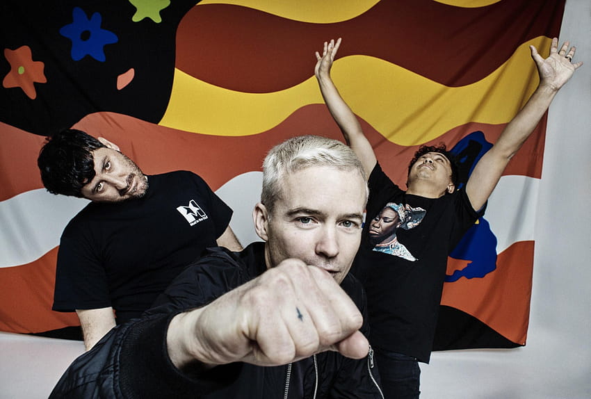 The Avalanches announce first album in 16 years and debut new single, frankie sinatra the avalanches HD wallpaper