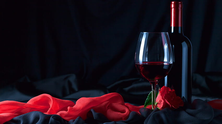 Vinho, garrafa, copo de vidro, rosa vermelha, pano 3840x2160 U, garrafas de vinho papel de parede HD