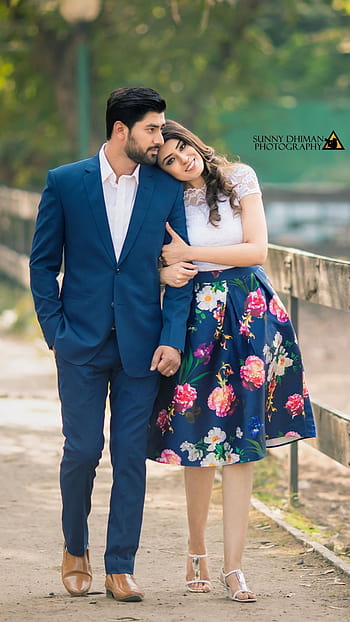 30 Romantic and Fun Pre Wedding Photoshoot Poses | Pre wedding photoshoot  outdoor, Wedding photoshoot poses, Pre wedding photoshoot props