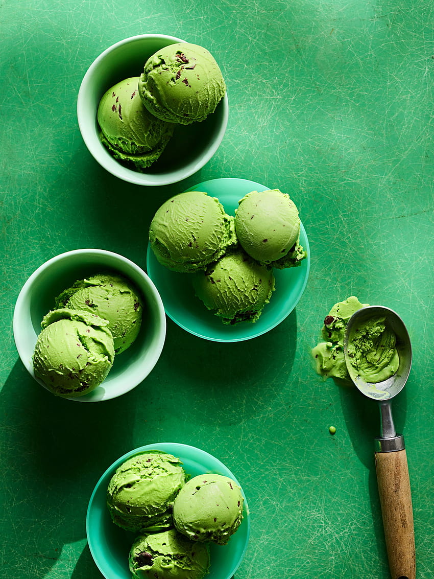 Esta receta de helado es el dulce perfecto para los sofocantes días de agosto, helado de menta fondo de pantalla del teléfono