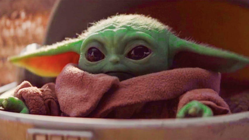 40 Funniest Baby Yoda Memes From Disney's 'The Mandalorian', football baby yoda HD wallpaper