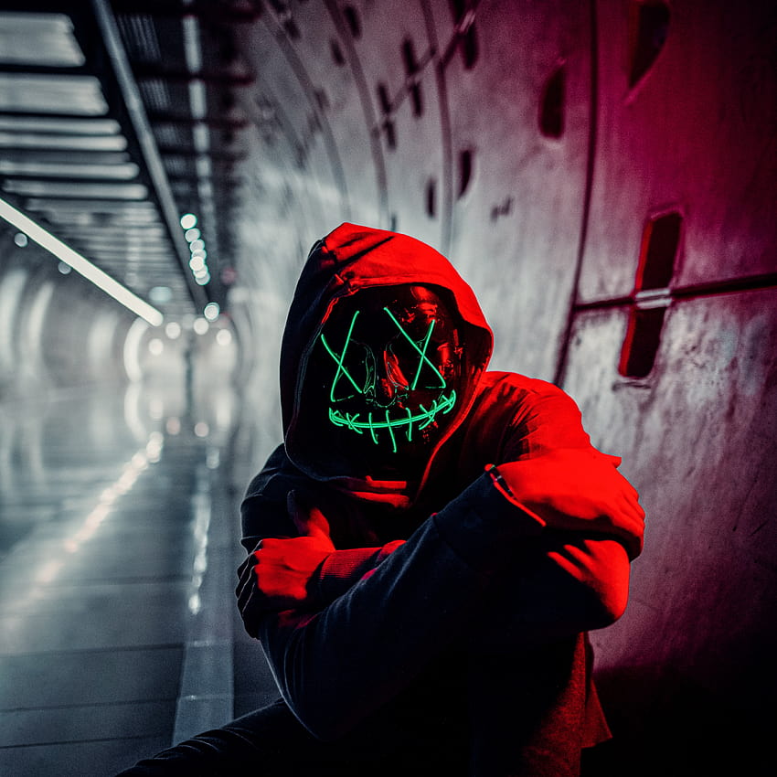 Neon Maske, Kırmızı Kapşonlu, Tünel, Portre, Yüz Maskesi, İnsanlar, maskeli insanlar HD telefon duvar kağıdı
