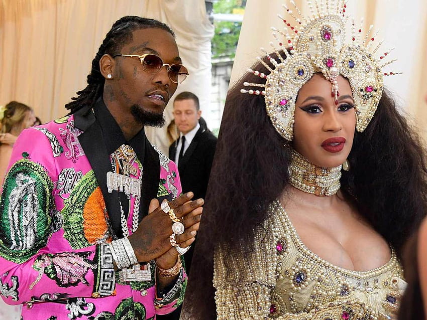 Cardi B's Pals Think She Still Has Feelings For Offset But Wants Him, cardi b and offset HD wallpaper