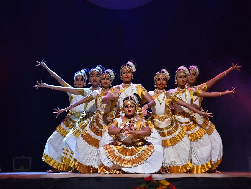 ¡Las 10 mejores formas de danza tradicional de Kerala que te encantarán! – Vacaciones de iris, mohiniyattam fondo de pantalla