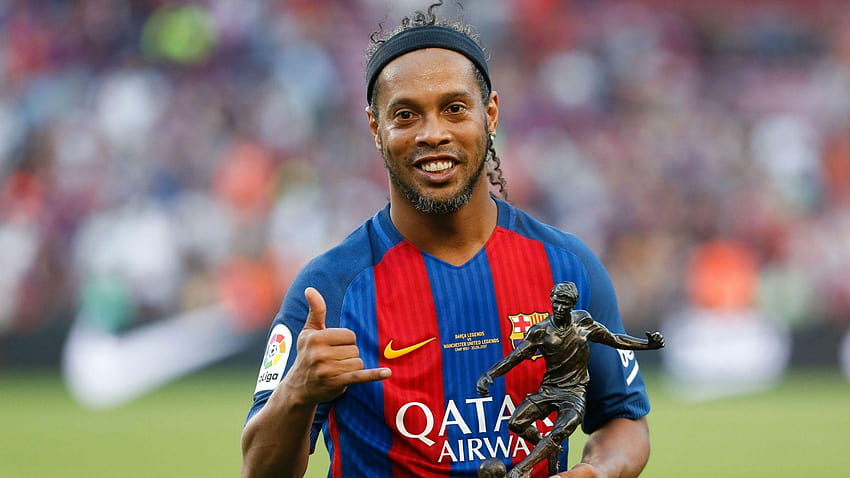 Former Brazil and Barcelona star Ronaldinho to officially retire, ronaldinho 2018 HD wallpaper