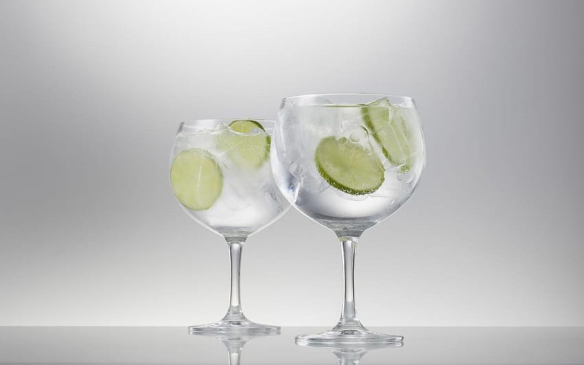 Future of gin is safe, say experts who have collected juniper seeds, gin and tonic HD wallpaper