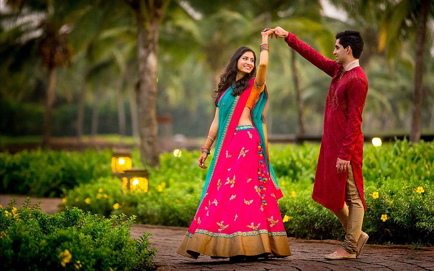Tanzpose für romantisches Paar 27572, indisches romantisches Paar HD-Hintergrundbild