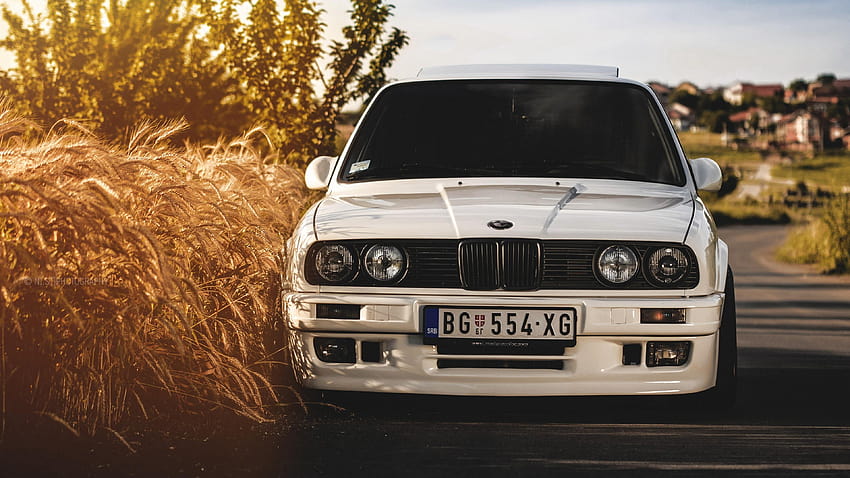 BMW M3 E30 HD wallpaper