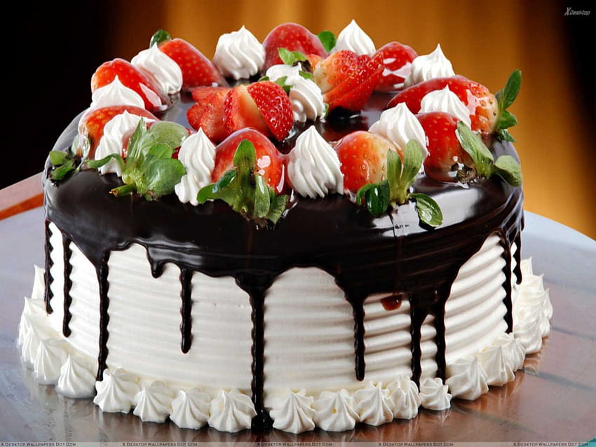 Premium Photo | Chocolate cake with with berries