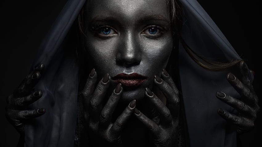 青い目の少女, 闇, たくさんの手, ホラー 2560x1440 Q , ホラー少女 高画質の壁紙