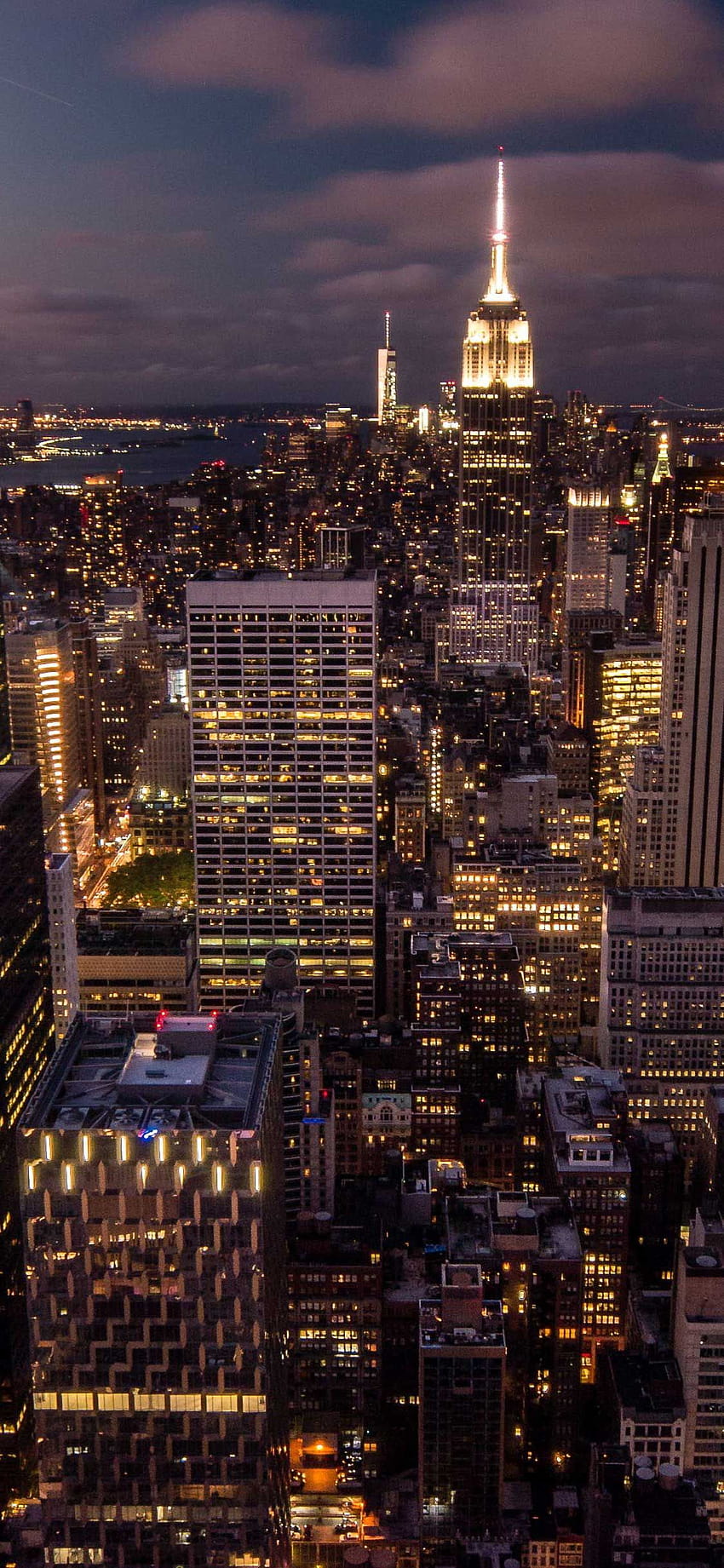 Iphone NYC widok z lotu ptaka drapacze chmur Rockefeller Center, estetyka Nowego Jorku Tapeta na telefon HD