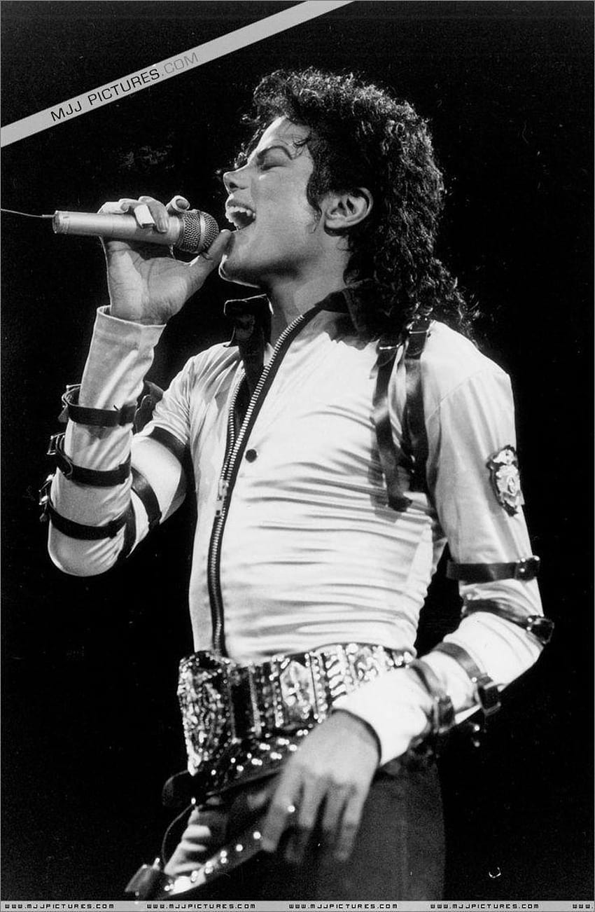 Download The King of Pop Lives On with the Michael Jackson Iphone Wallpaper  | Wallpapers.com