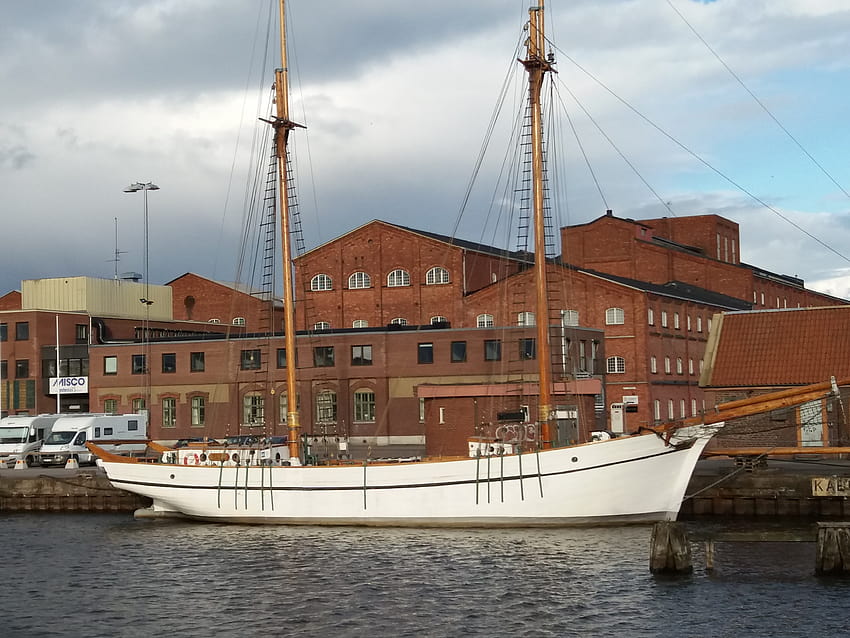 File:Mina ship on Lidan, Lidköping.jpg HD wallpaper | Pxfuel