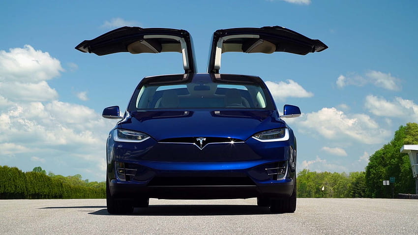 Talking Cars のビデオ ポッドキャストは、Tesla Model X、2017 GMC、青いテスラを見る 高画質の壁紙