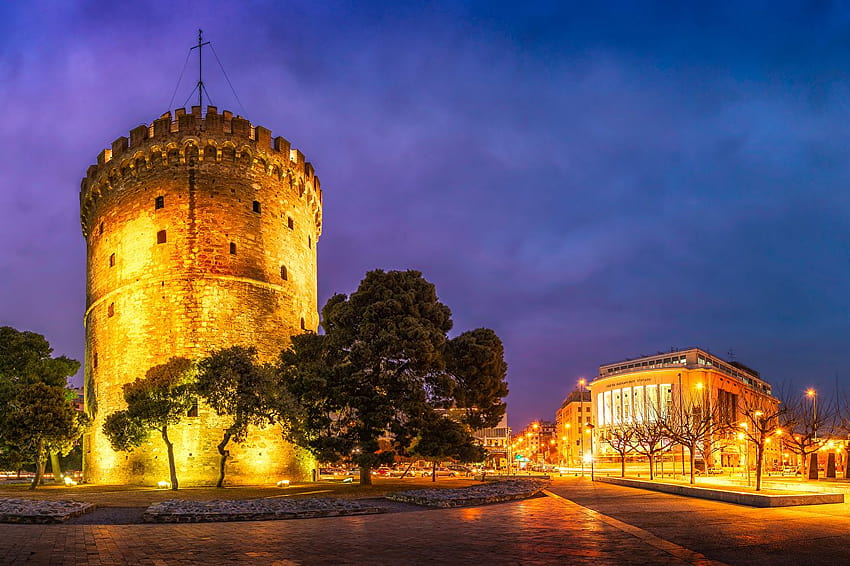 Torres da Grécia Thessaloniki Noite Luzes da rua Árvores Cidades papel de parede HD
