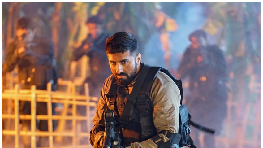Ayushmann Khurrana поставя фенове на спасителна мисия, за да им даде изключителна предварителна версия на Anek Teaser HD тапет
