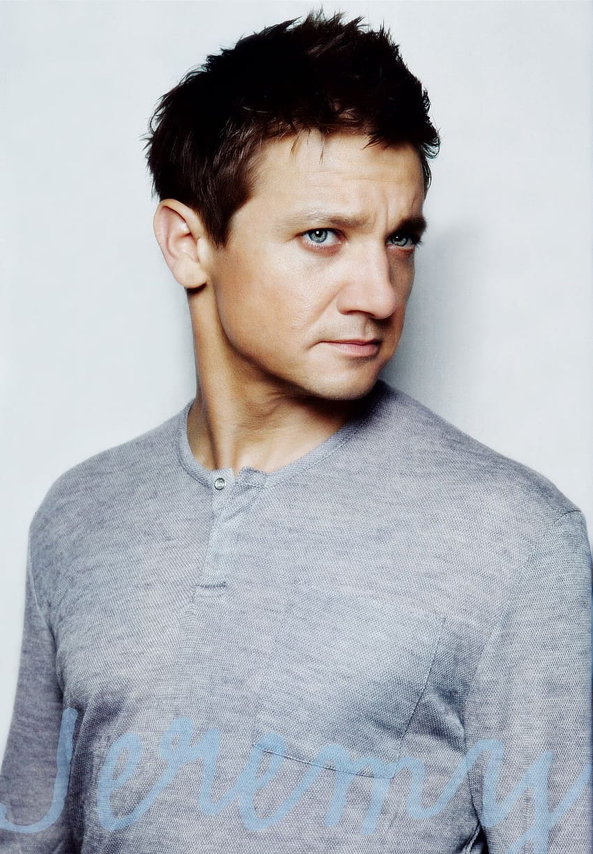 Jeremy With Green Eyes Wearing Gray Button, william brandt jeremy renner HD phone wallpaper