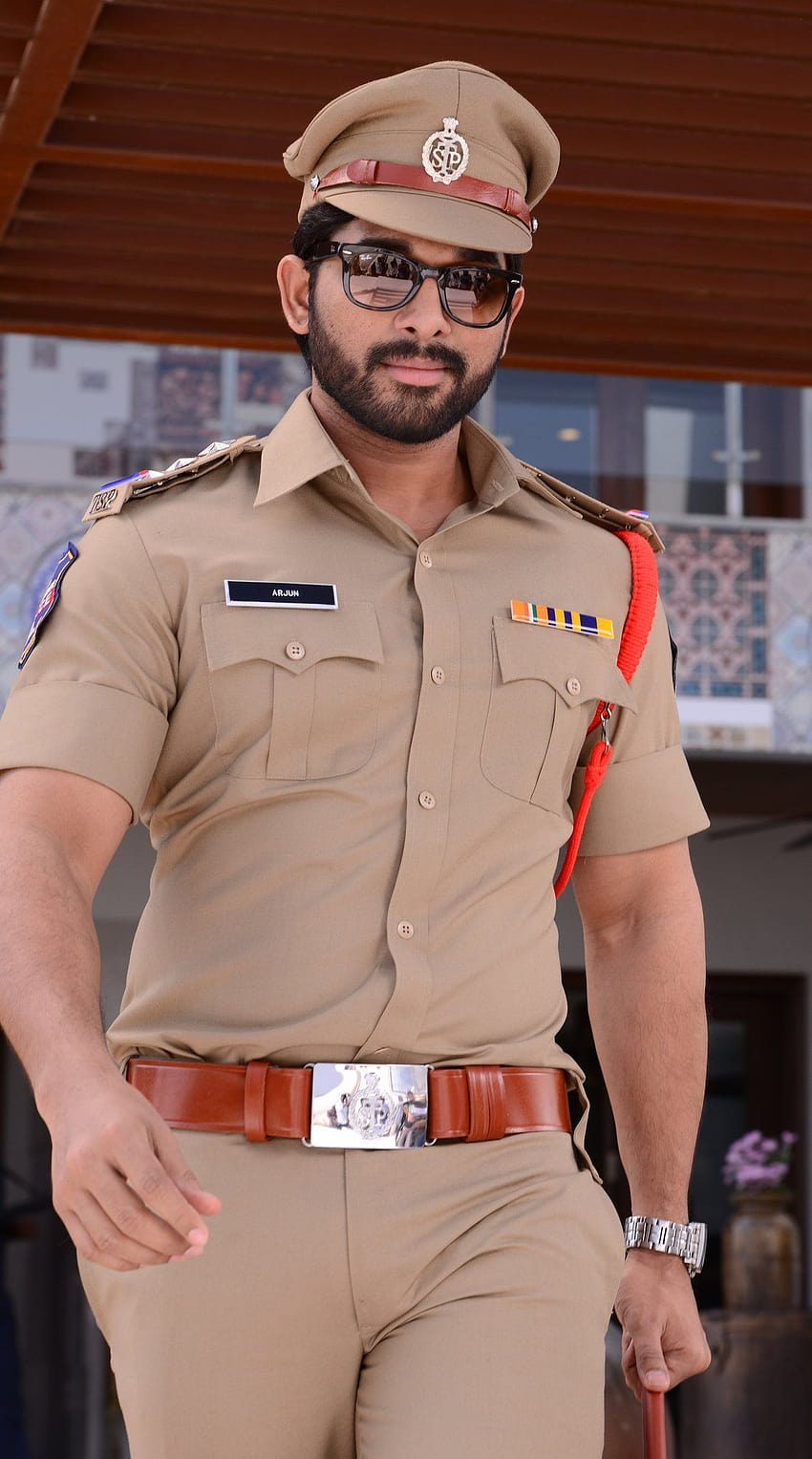 Allu Arjun Police Dress HD phone wallpaper
